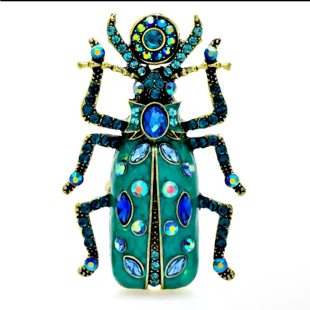 Beautiful Scarab brooch with rhinestones, New.